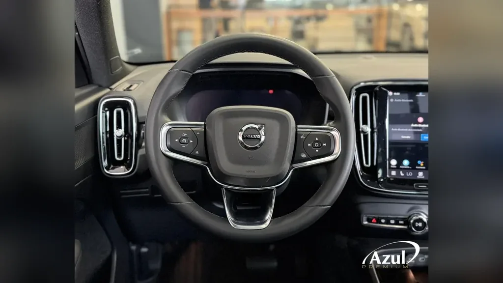 Volvo XC40 Recharge - Imagem 13