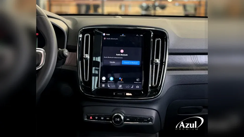 Volvo XC40 Recharge - Imagem 14