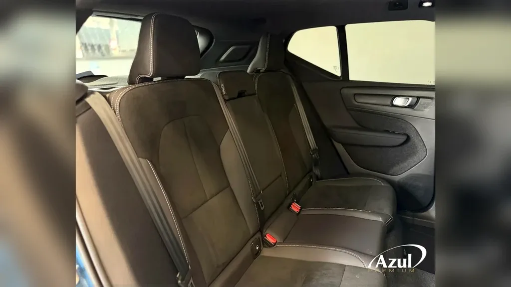 Volvo XC40 Recharge - Imagem 16