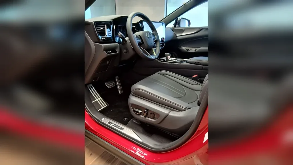 Lexus Nx 450h+ Plug-in Hybrid - Imagem 17