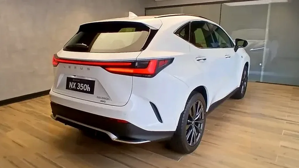 Lexus Nx 450h+ Plug-in Hybrid - Imagem 7