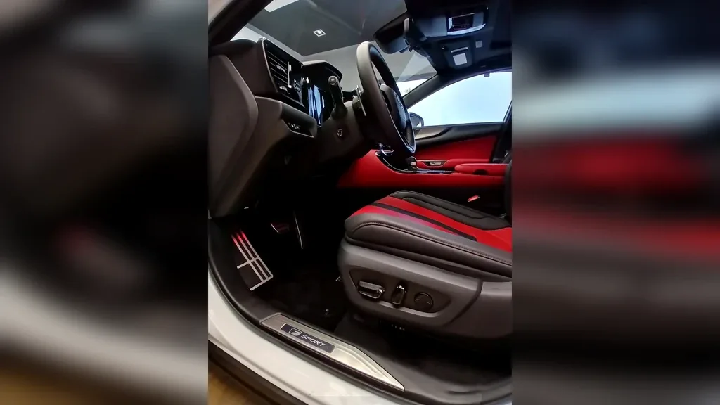 Lexus Nx 450h+ Plug-in Hybrid - Imagem 10