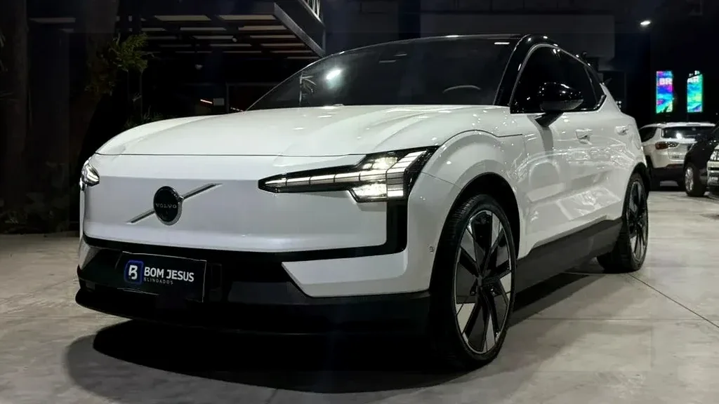 Volvo EX30 - Imagem 3