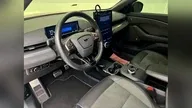 Ford Mustang Mach-e - Miniatura 7