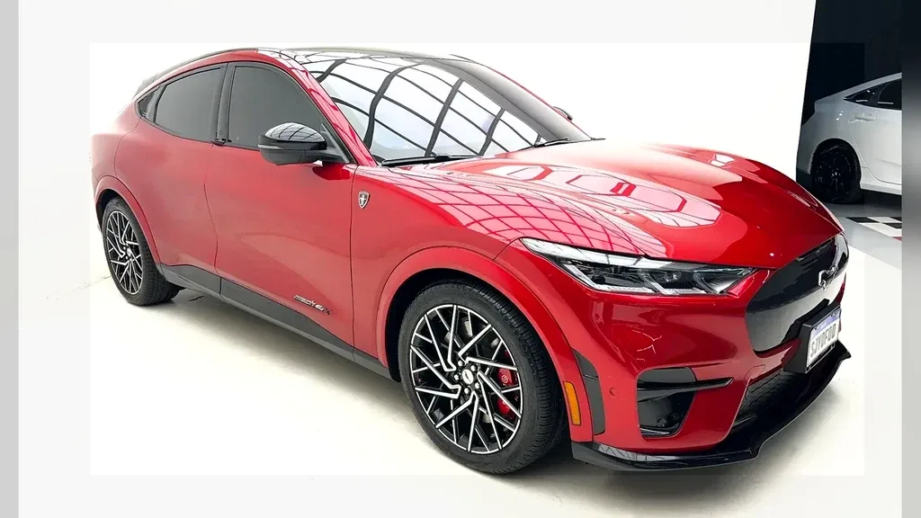 Ford Mustang Mach-e - Imagem 3