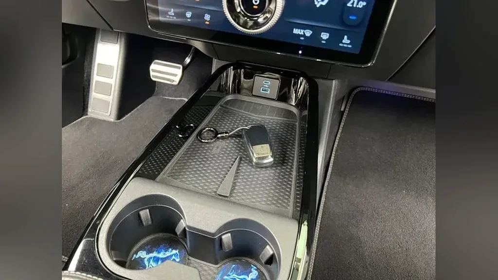 Ford Mustang Mach-e - Imagem 12