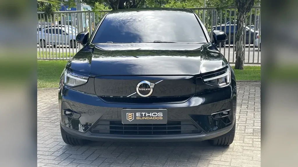 Volvo C40 Recharge - Imagem 3