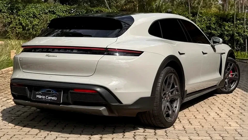 Porsche Taycan - Imagem 4