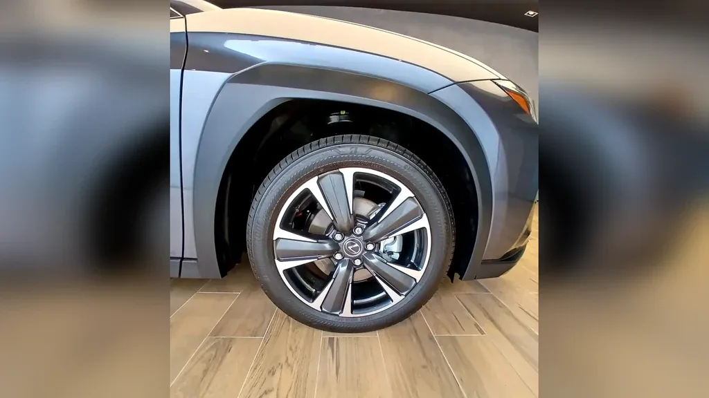 Lexus Ux 300e - Imagem 8