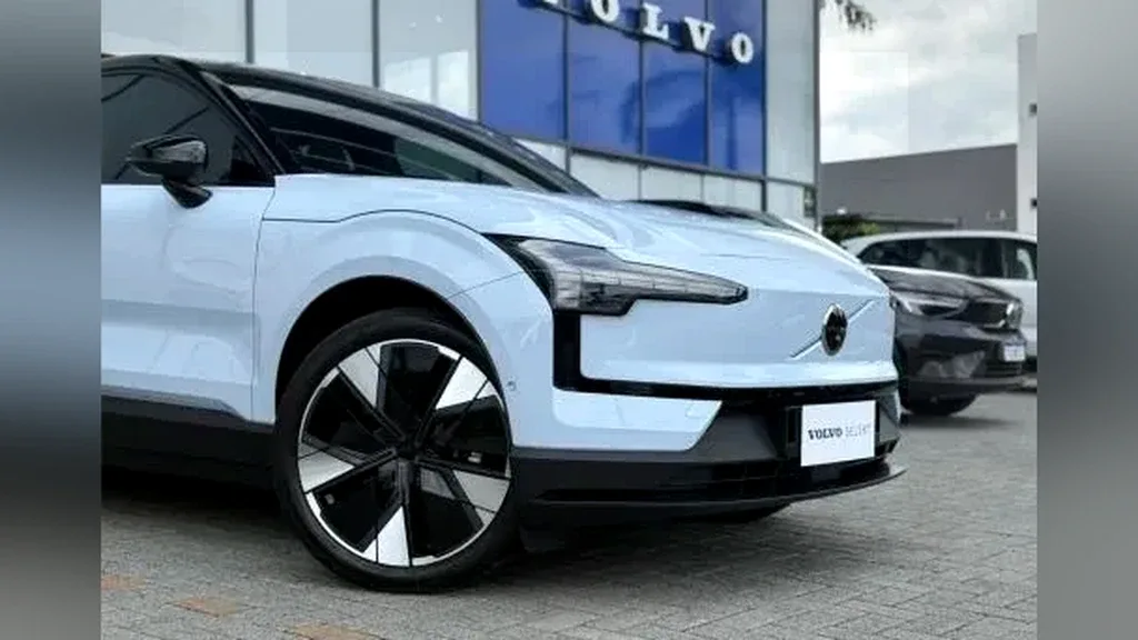 Volvo EX30 - Imagem 4