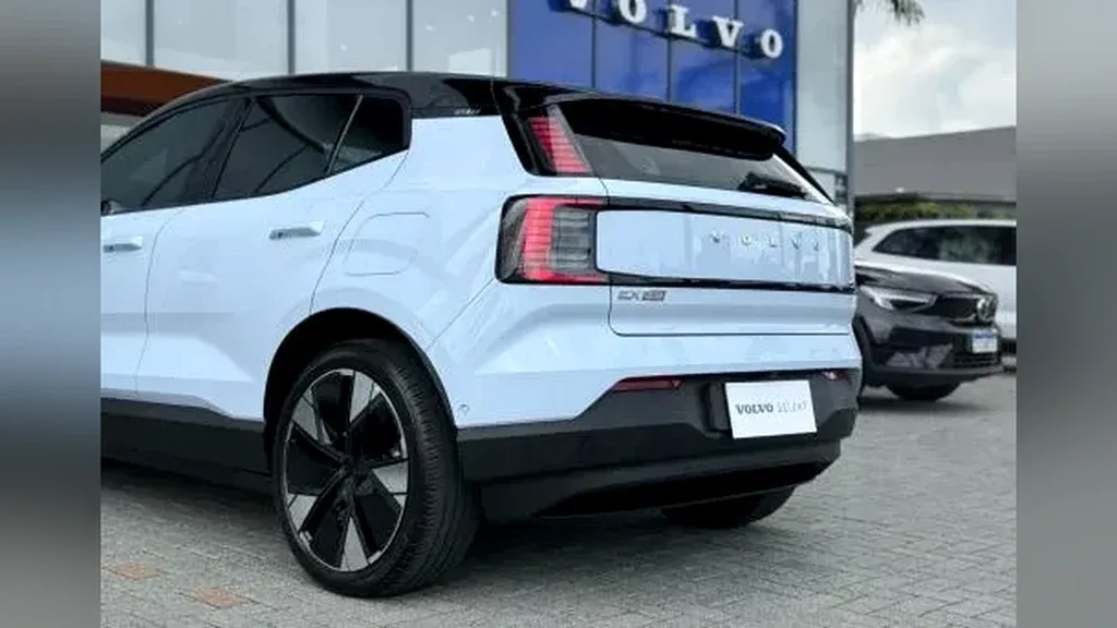 Volvo EX30 - Imagem 8