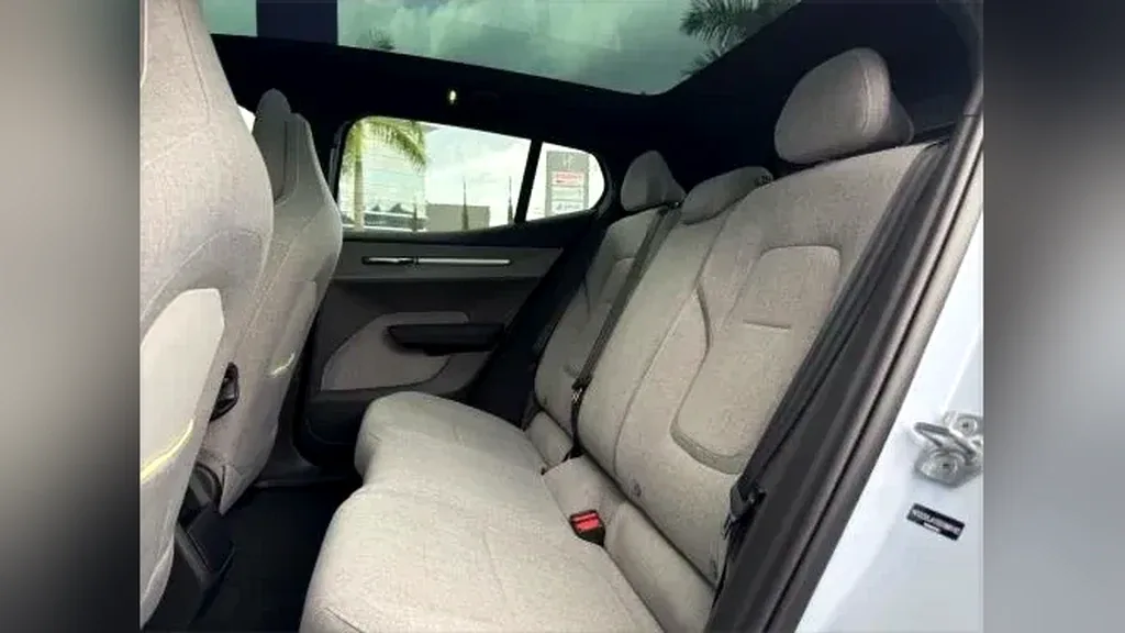 Volvo EX30 - Imagem 14