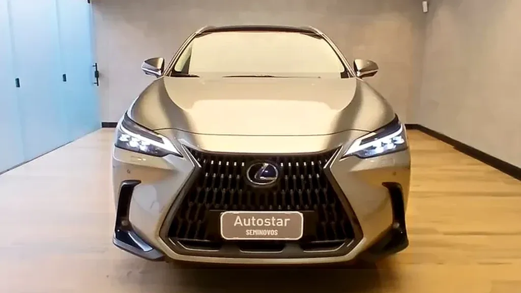 Lexus Nx 450h+ - Imagem 2