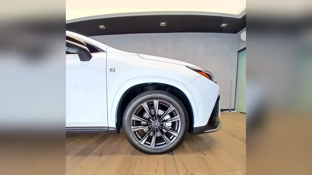 Lexus Nx - Imagem 8
