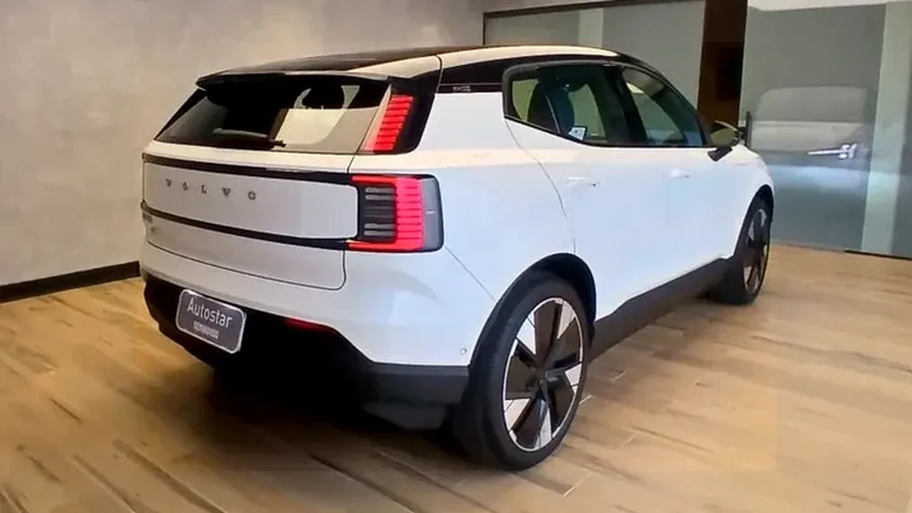 Volvo EX30 - Imagem 7
