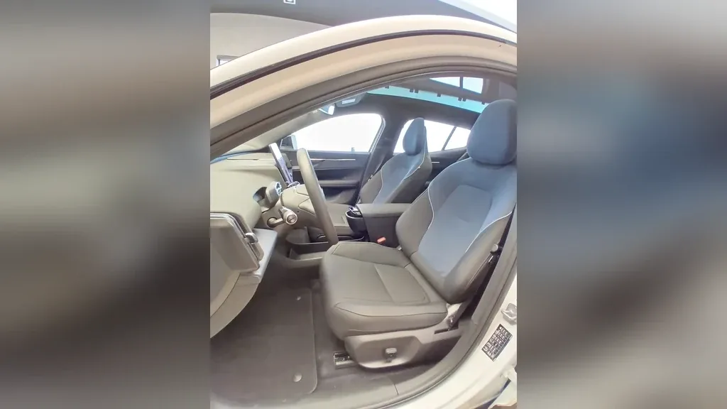 Volvo EX30 - Imagem 11