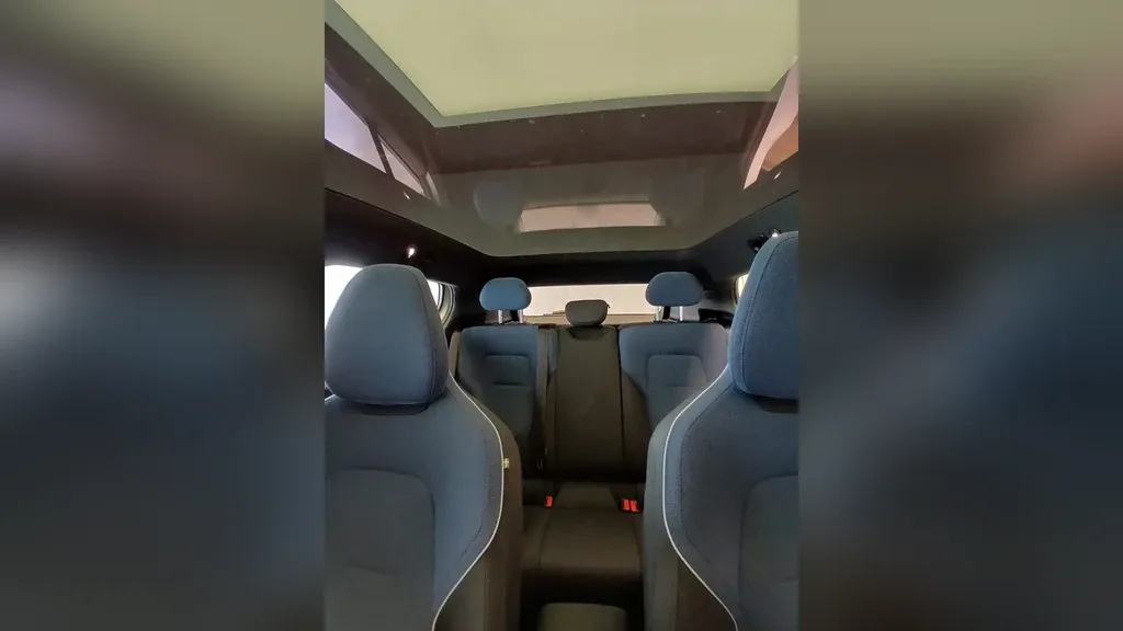 Volvo EX30 - Imagem 17