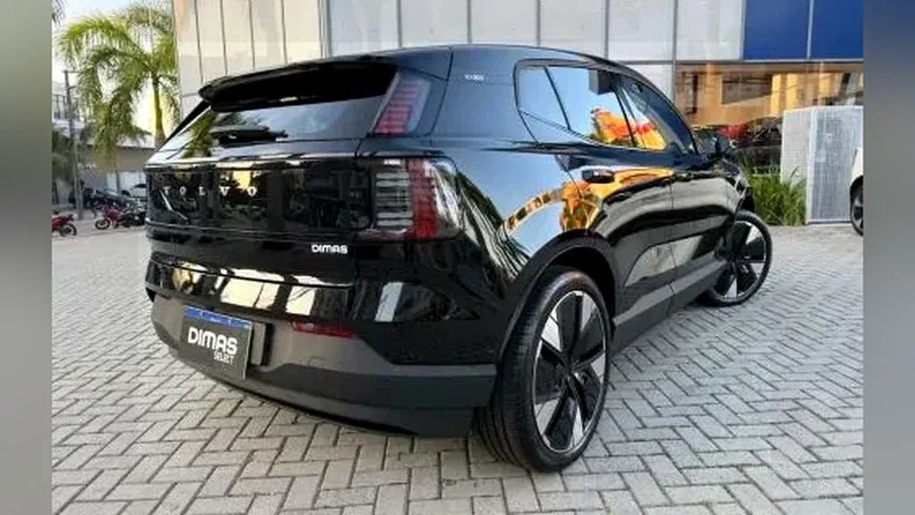 Volvo EX30 - Imagem 4