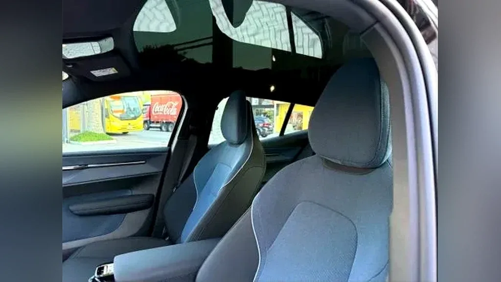 Volvo EX30 - Imagem 8