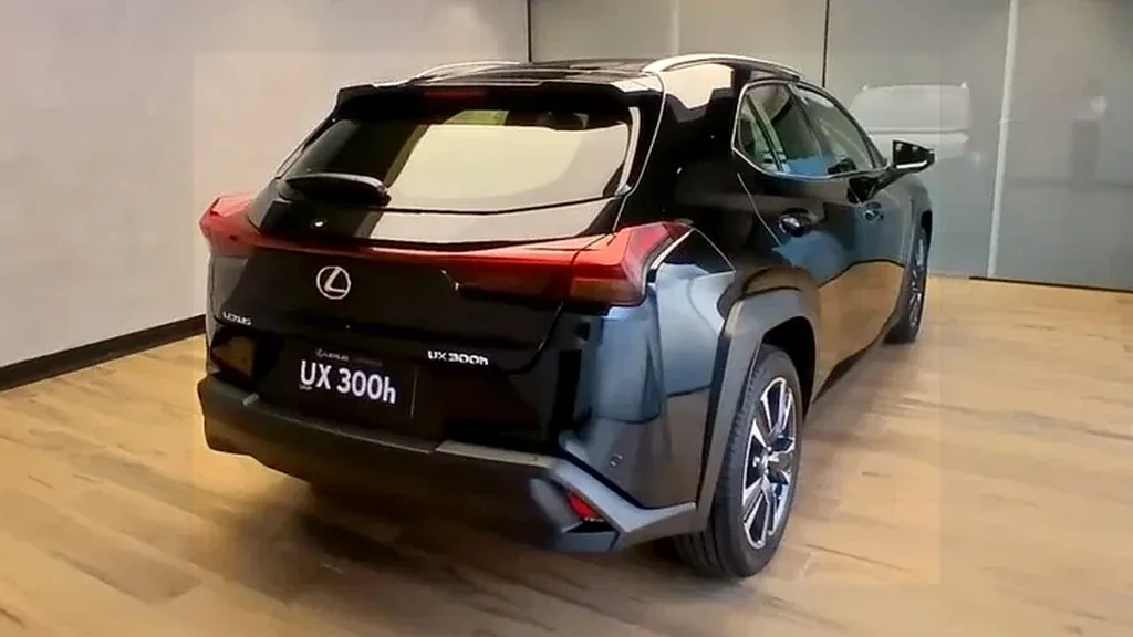 Lexus Ux 300e - Imagem 7