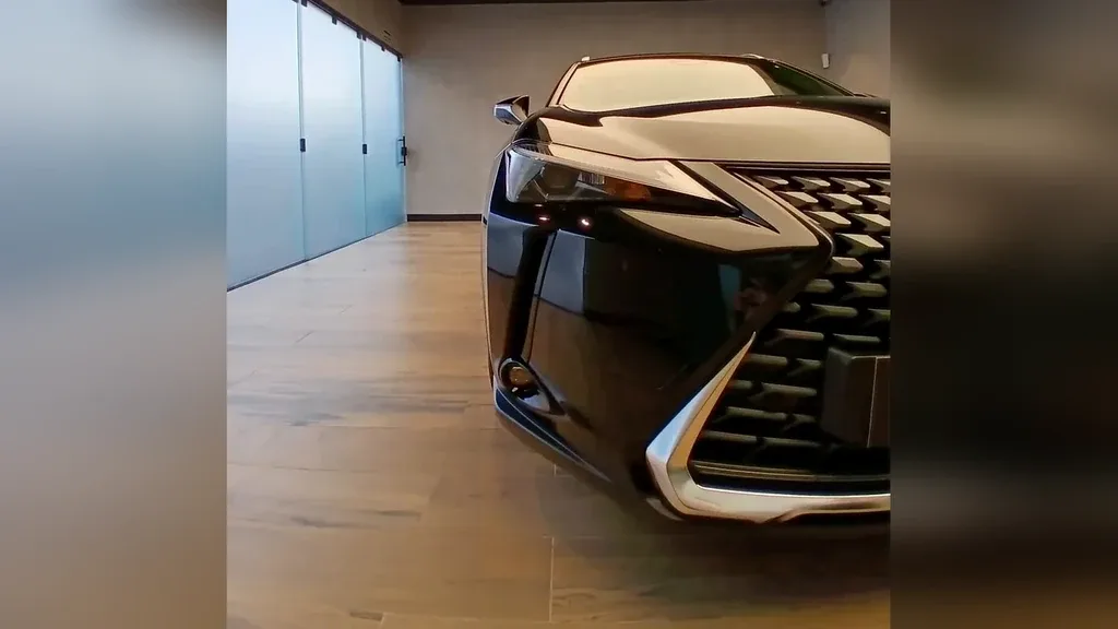 Lexus Ux 300e - Imagem 9