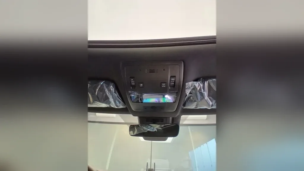 Lexus Ux 300e - Imagem 18