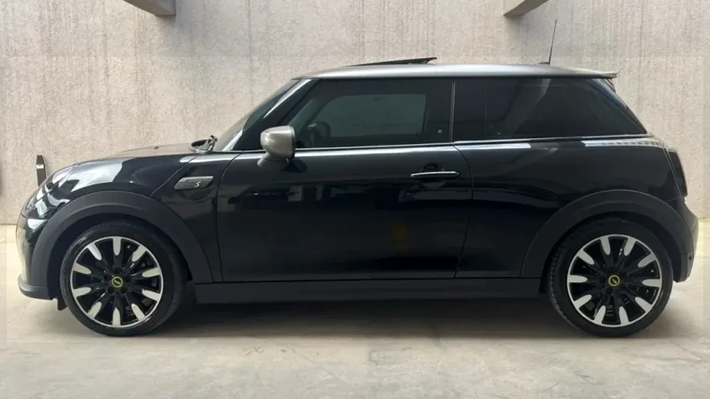 Mini Cooper SE - Imagem 9