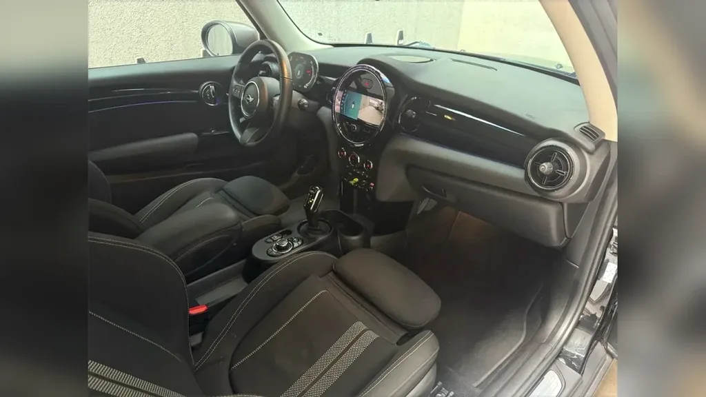 Mini Cooper SE - Imagem 15