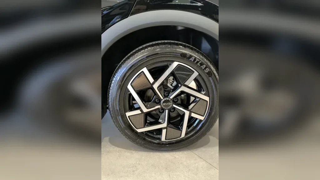 BYD Yuan Plus - Imagem 3