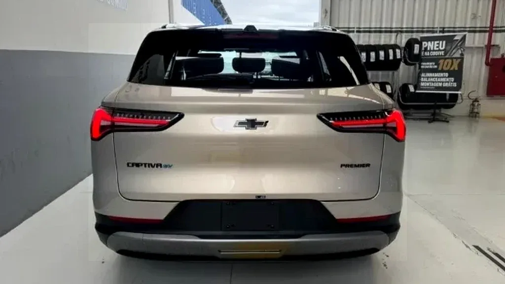 Chevrolet Captiva EV - Imagem 2