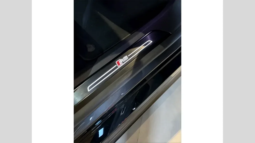 Audi Rs E-tron  GT - Imagem 11