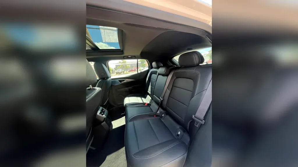 Chevrolet Equinox EV - Imagem 12