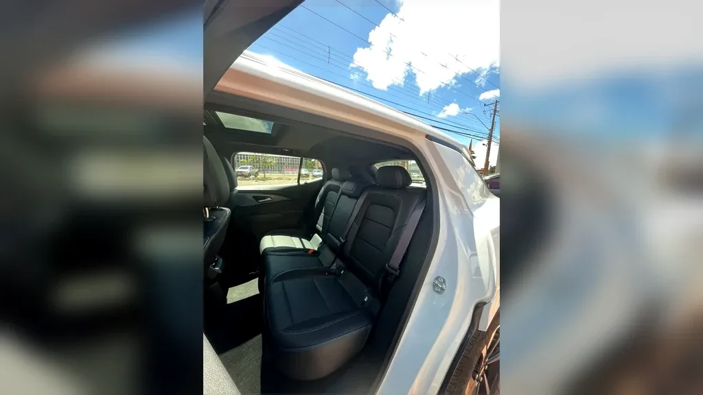 Chevrolet Equinox EV - Imagem 13