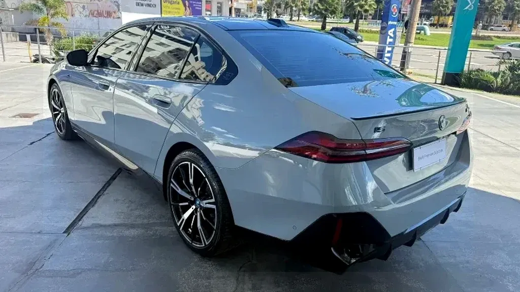 BMW I5 M60 - Imagem 5
