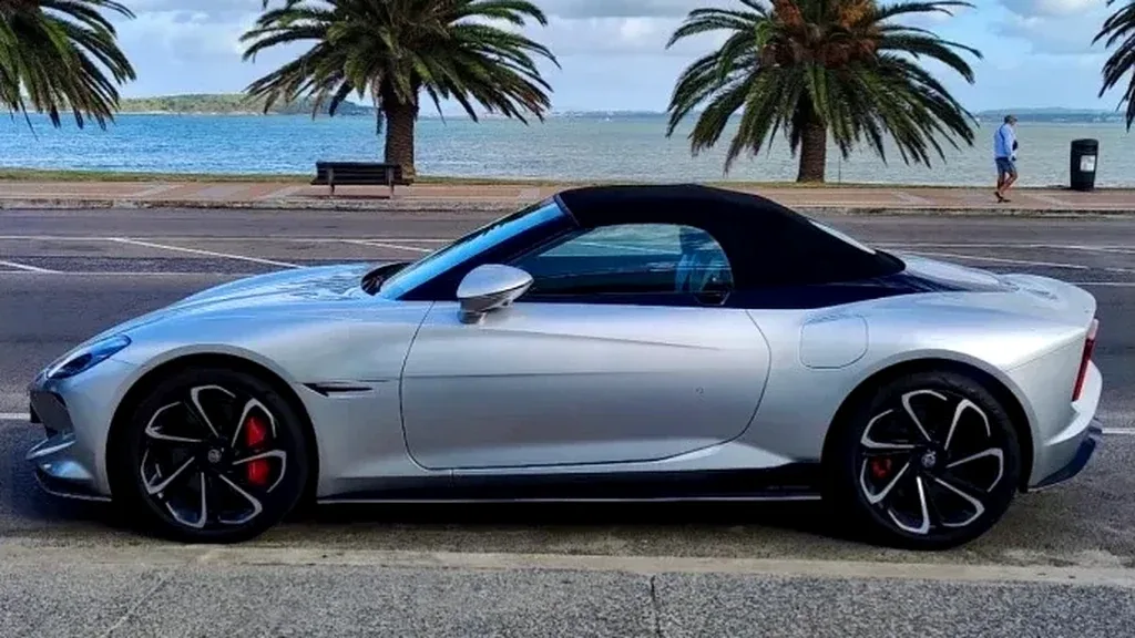 Mg Motor Cyberster - Imagem 13