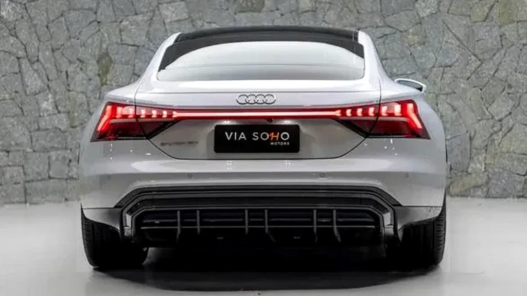 Audi E-tron  GT - Imagem 4