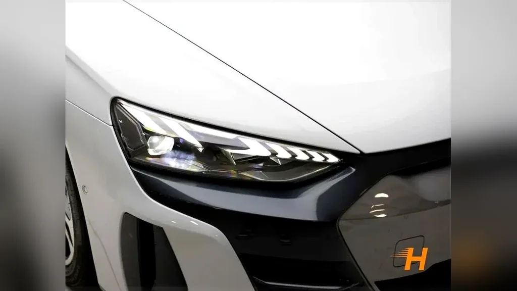 Audi E-tron  GT - Imagem 20