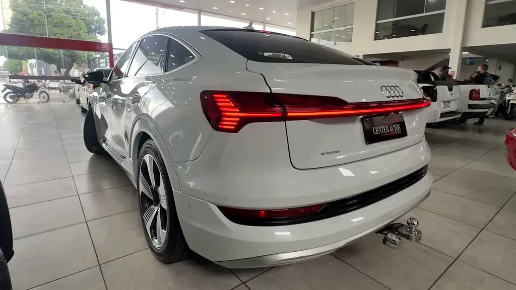 Audi E-tron Sportback - Imagem 7
