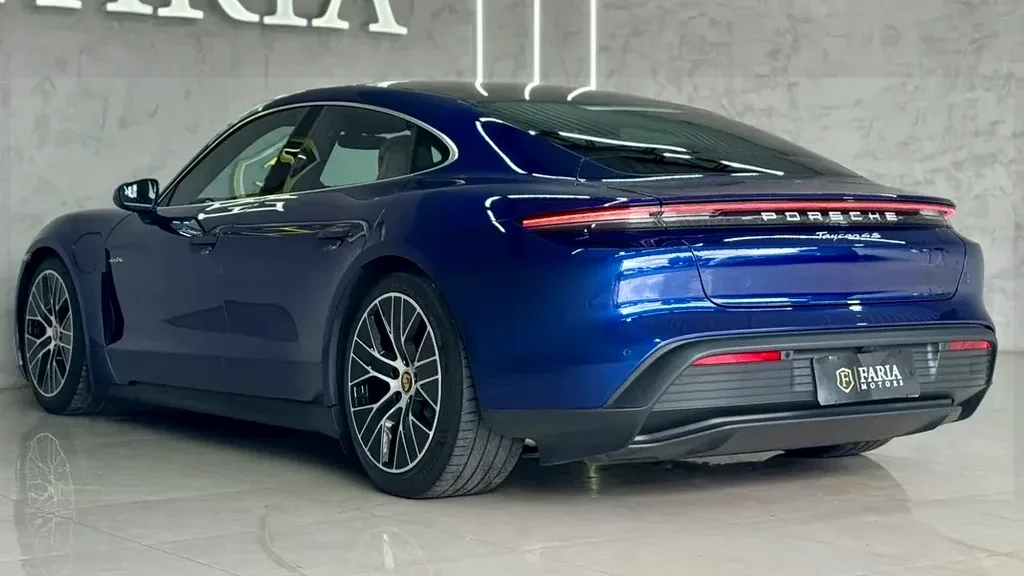Porsche Taycan - Imagem 4