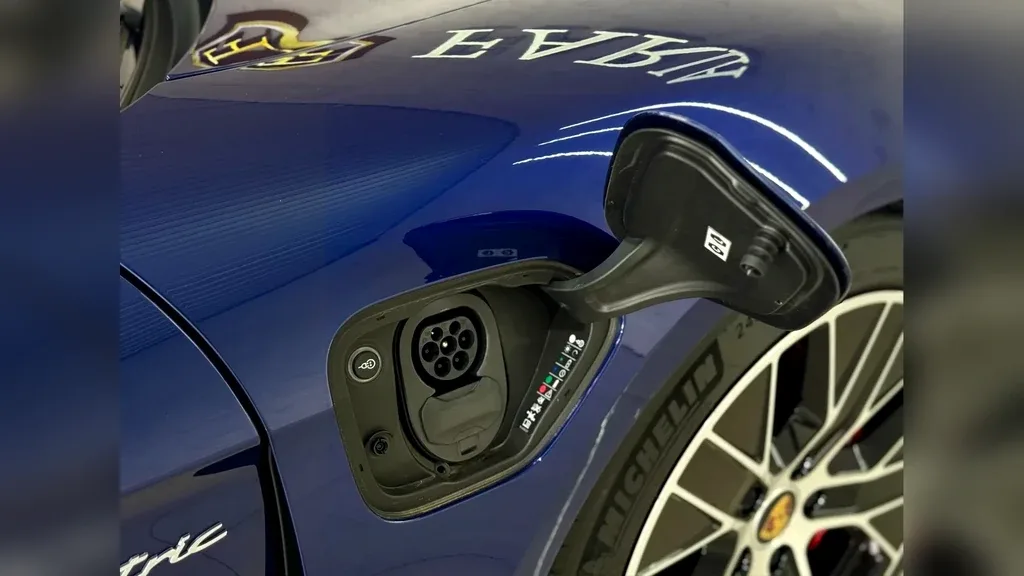 Porsche Taycan - Imagem 9