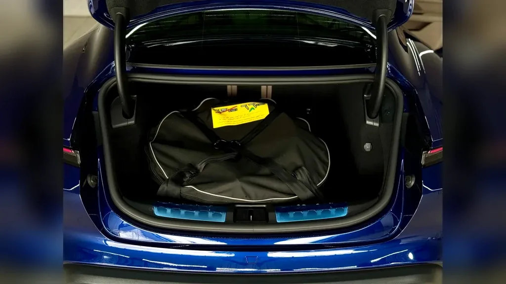 Porsche Taycan - Imagem 13