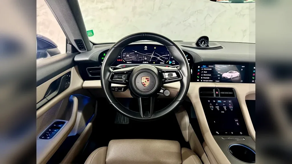 Porsche Taycan - Imagem 15