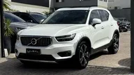 Volvo XC40 Recharge Plug-in Hybrid - Miniatura 1