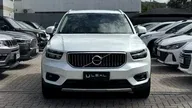 Volvo XC40 Recharge Plug-in Hybrid - Miniatura 2