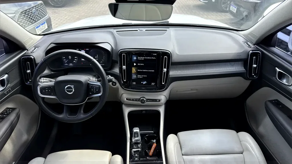 Volvo XC40 Recharge Plug-in Hybrid - Imagem 8