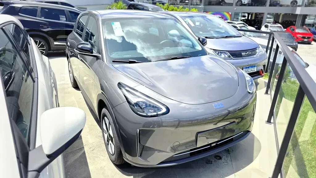 Foto de um geely ex2