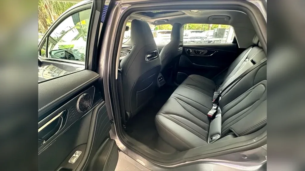 Omoda E5 - Imagem 10