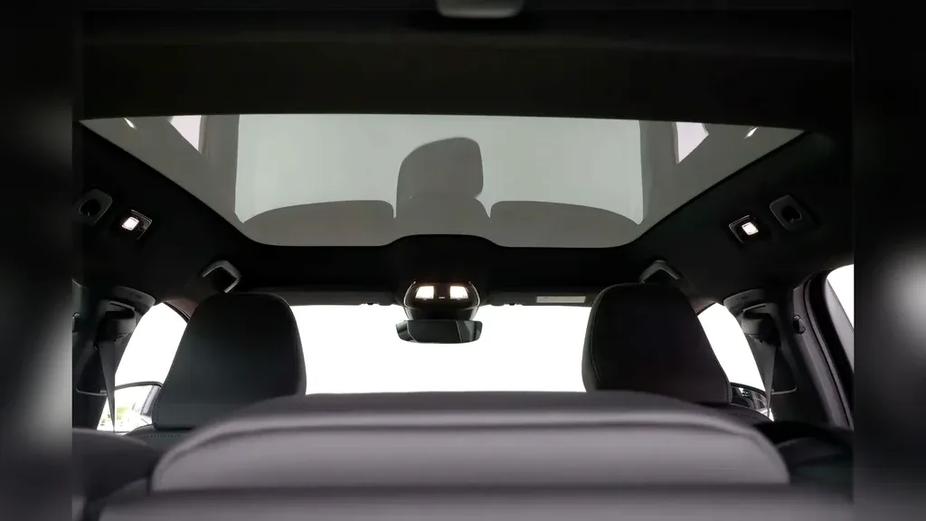 Volvo C40 Recharge - Imagem 15