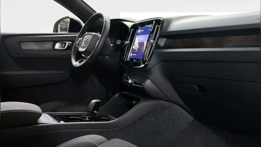 Volvo C40 Recharge - Imagem 16