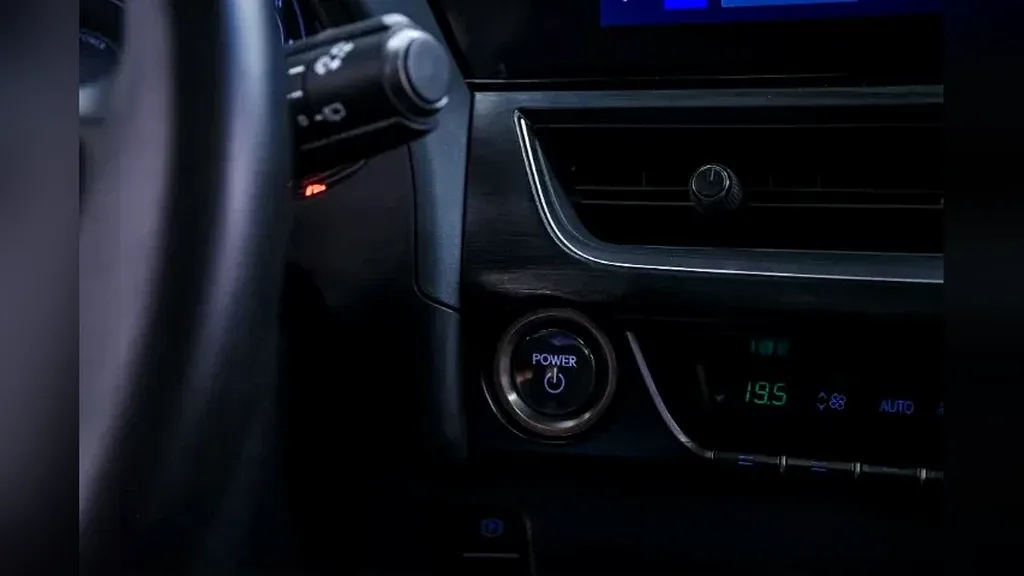 Lexus Ux 300e - Imagem 18